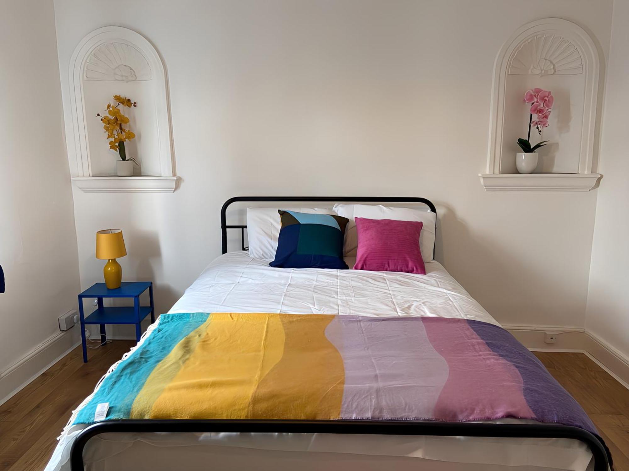 4-Bedroom Home - Perfect For Those Working In Bridgend - By Tailored Accommodation Ngoại thất bức ảnh